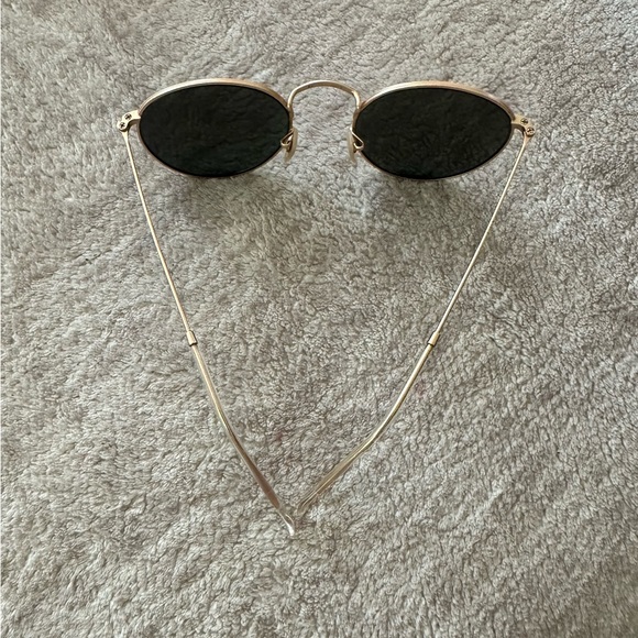 Ray-Ban Classic Gold 3447 Round Metal Sunglasses main image 8